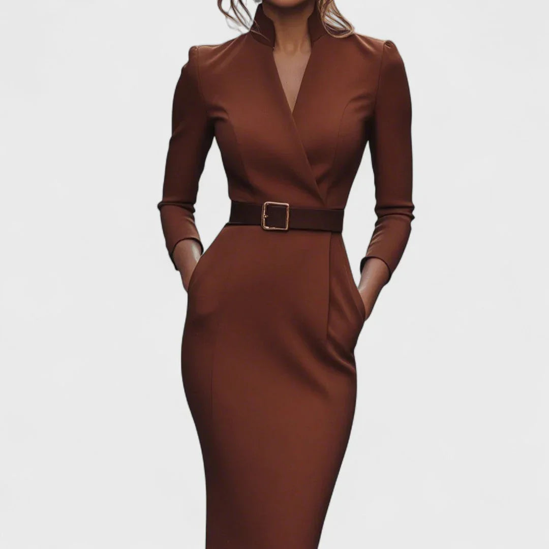 Lisa | Elegante vestido con cinturón y cuello alto