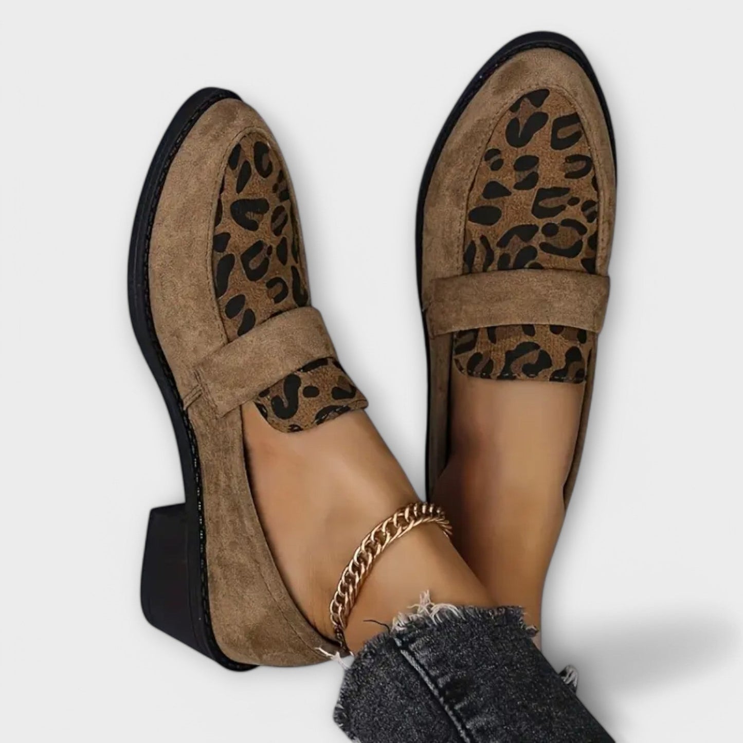 NALA| Zapatos femeninos elegantes com padrão de leopardo