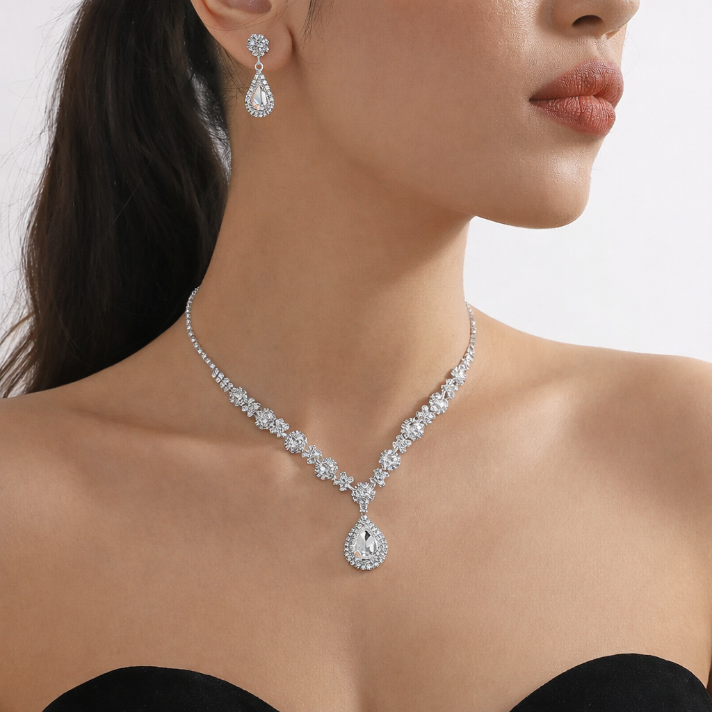 Sariyn | Elegante conjunto de joyas en forma de gota