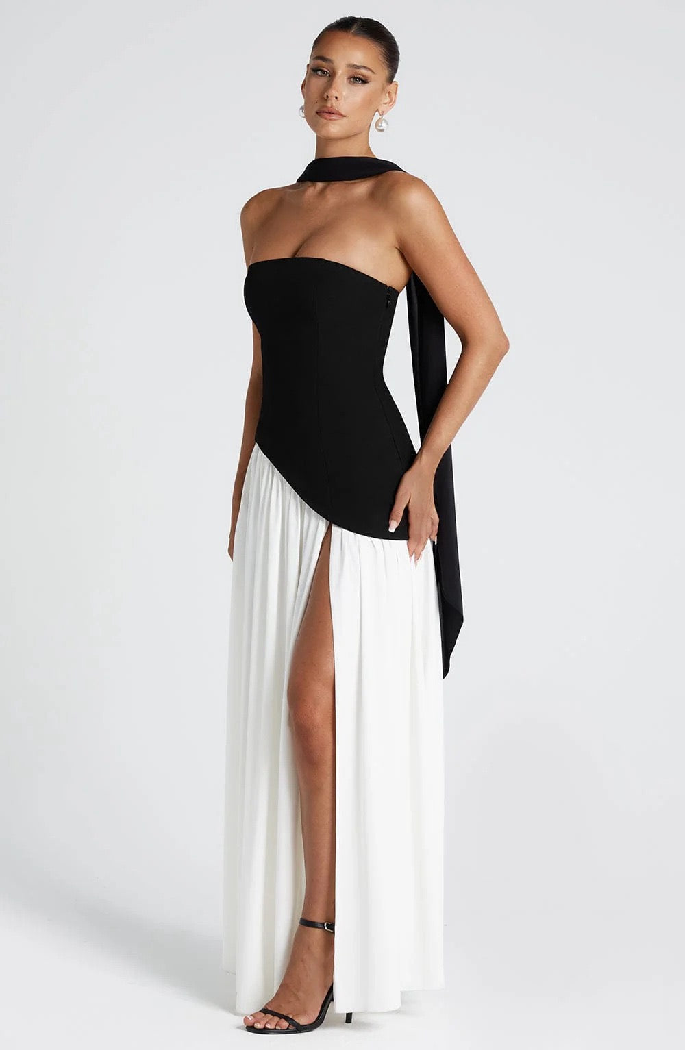 Beatriz |Vestido largo con corte sofisticado