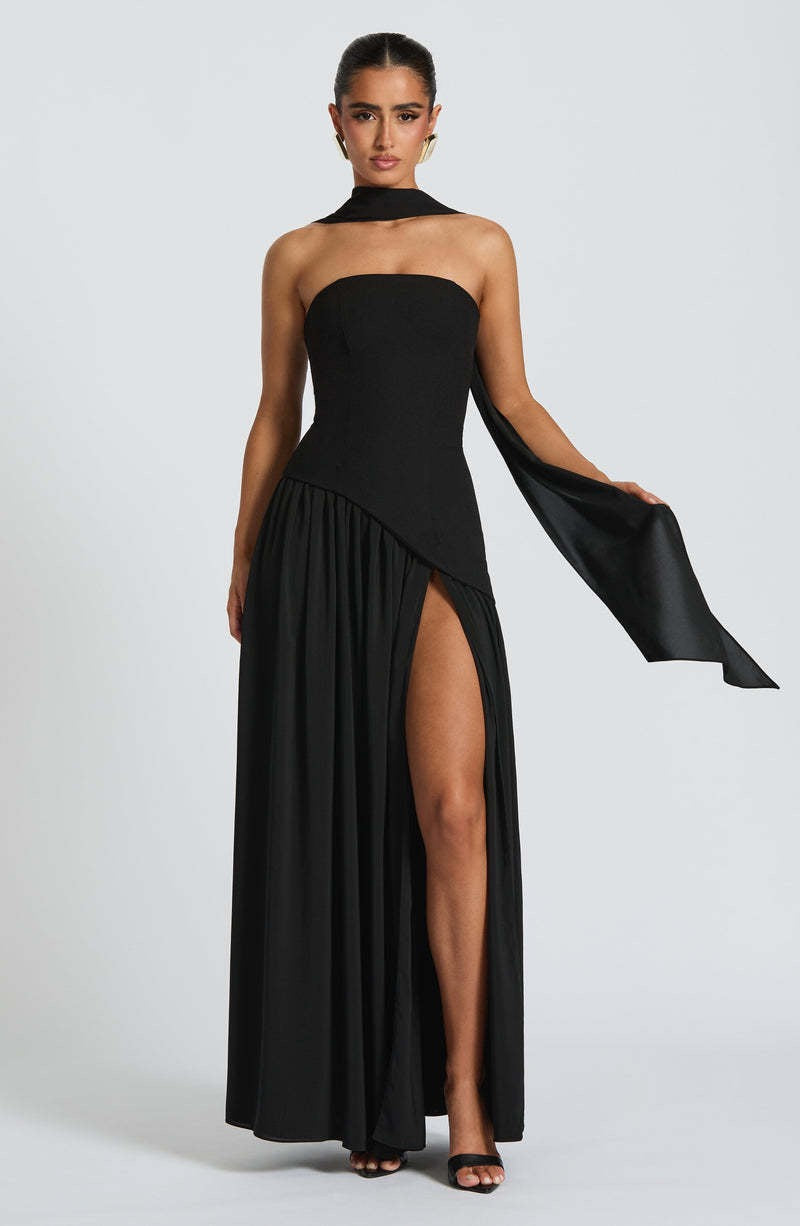 Beatriz |Vestido largo con corte sofisticado