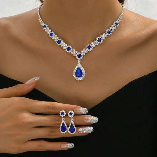 Sariyn | Elegante conjunto de joyas en forma de gota