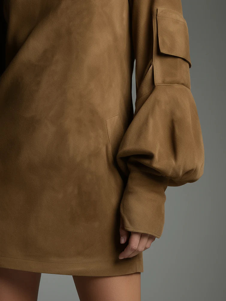 Bela - Minivestido holgado de ante con cuello alto